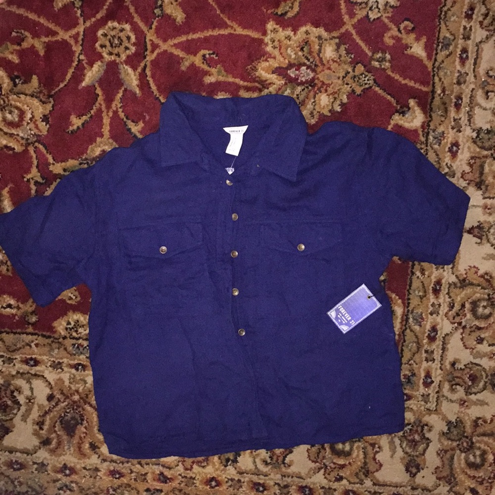 Collard short sleeve top brand new never worn